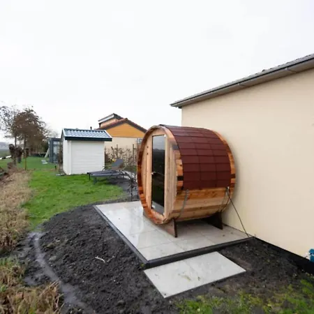 Holiday Home In Zevenhuizen With Sauna Zevenhuizen (Zuidplas)
